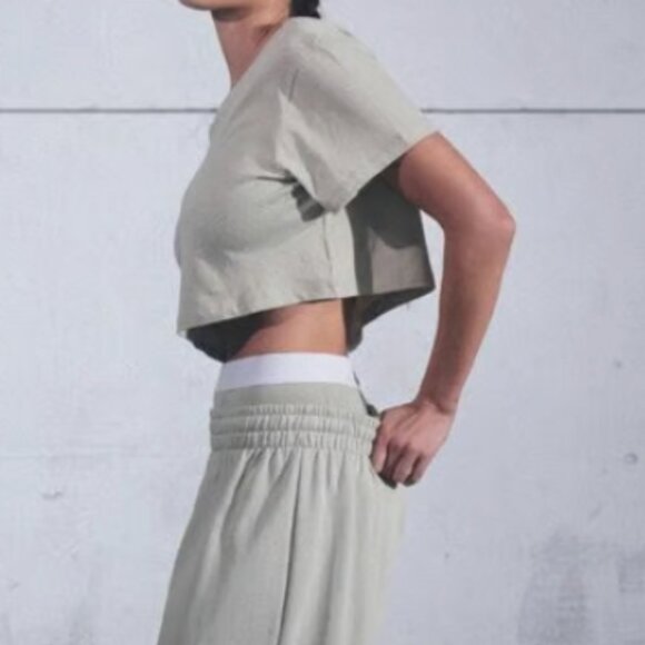 Shop Brule Jax Cropped Tee - Picture 4 of 4